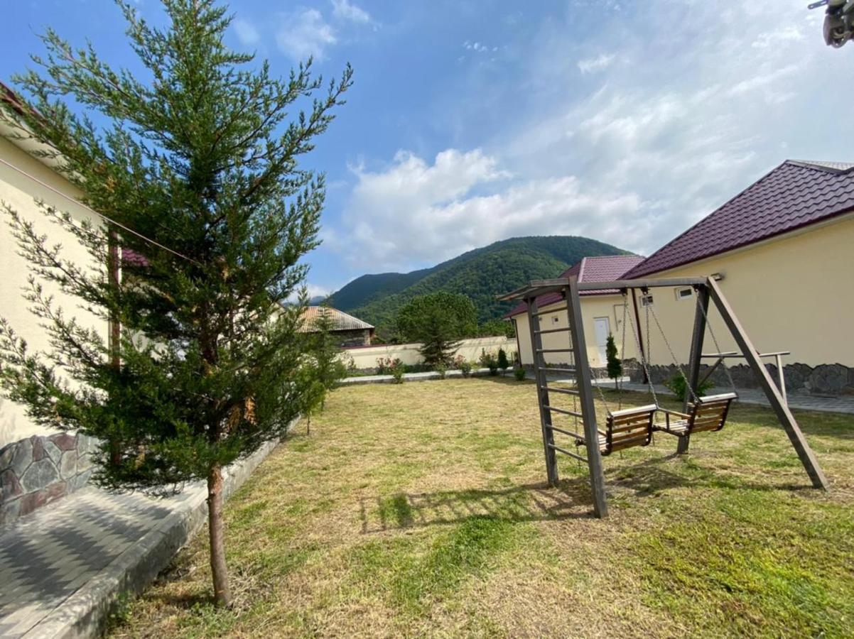 Alp Hotel Qax Kültér fotó