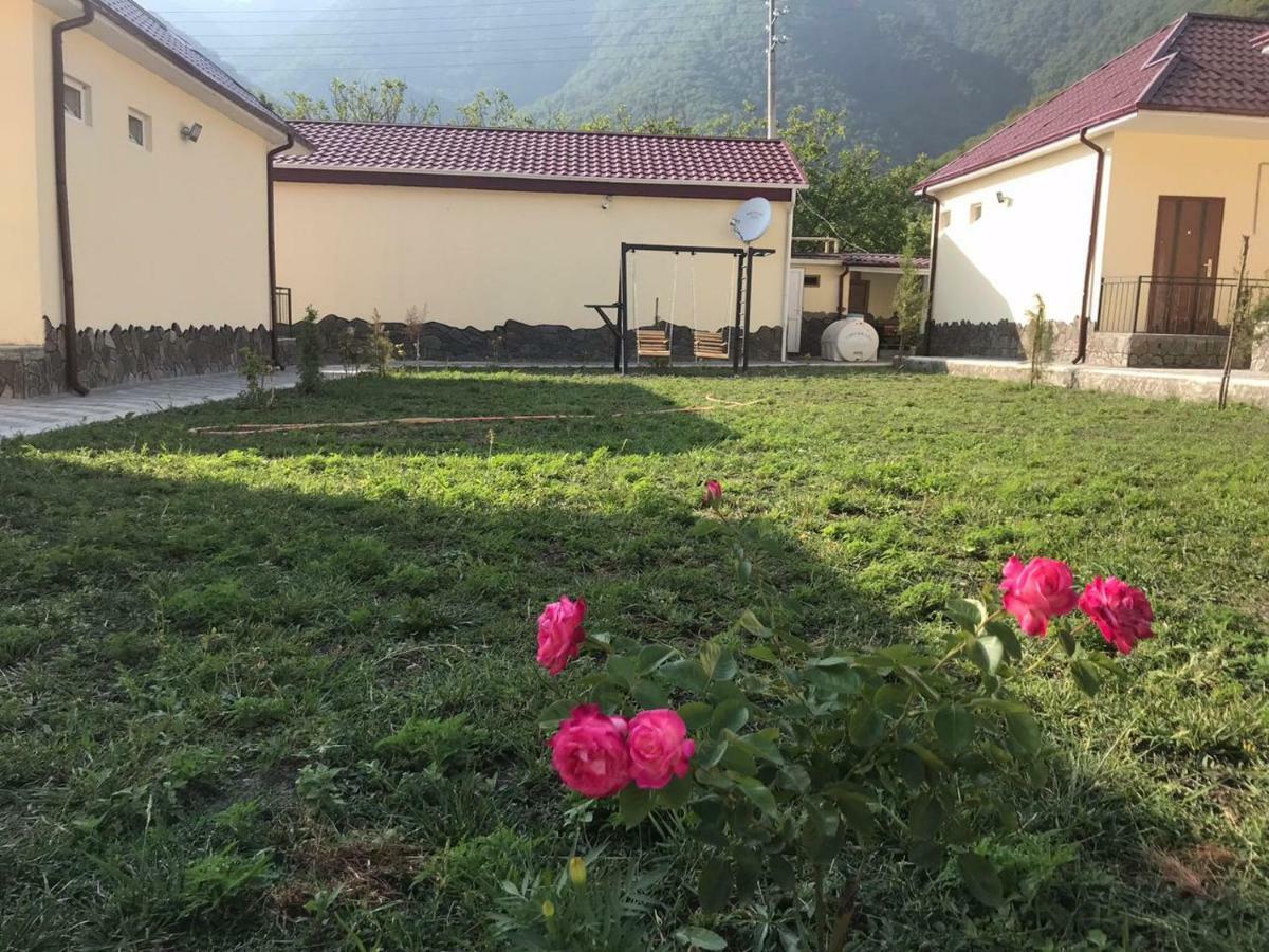 Alp Hotel Qax Kültér fotó