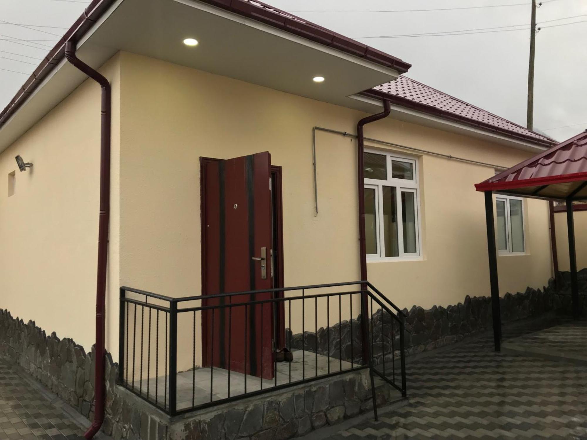 Alp Hotel Qax Kültér fotó