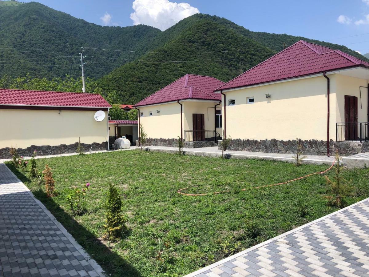 Alp Hotel Qax Kültér fotó